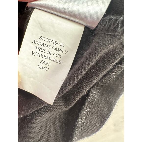 Gap kids true black Addams family graphic long sleeve t shirt sz 8 boys - Picture 4 of 5